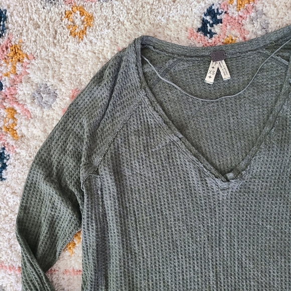 NWT Free People Laguna Thermal Long Sleeve Top Moss Green Size XS - Picture 3 of 8